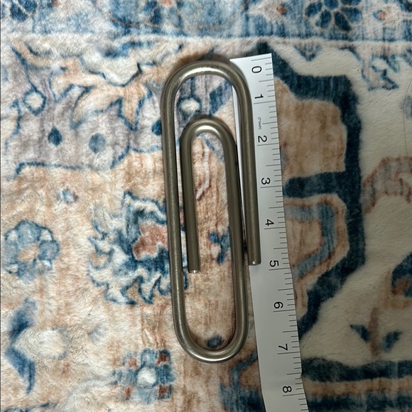 Silver Metal Paperclip - Picture 3 of 3